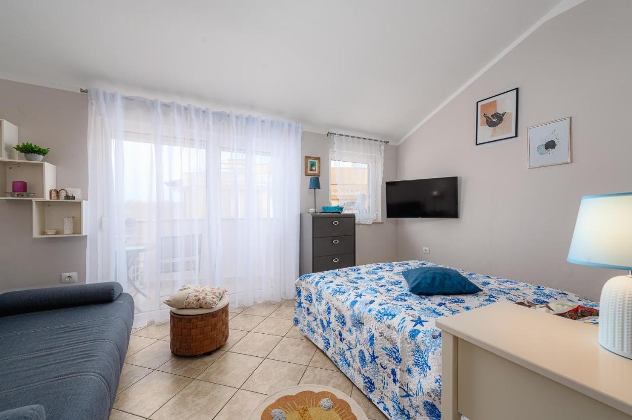 Ares - Monterol Apartman *